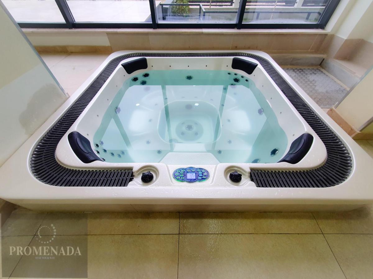 Sunfest Aparthotel Pool & Spa Mamaia Nord Năvodari Extérieur photo