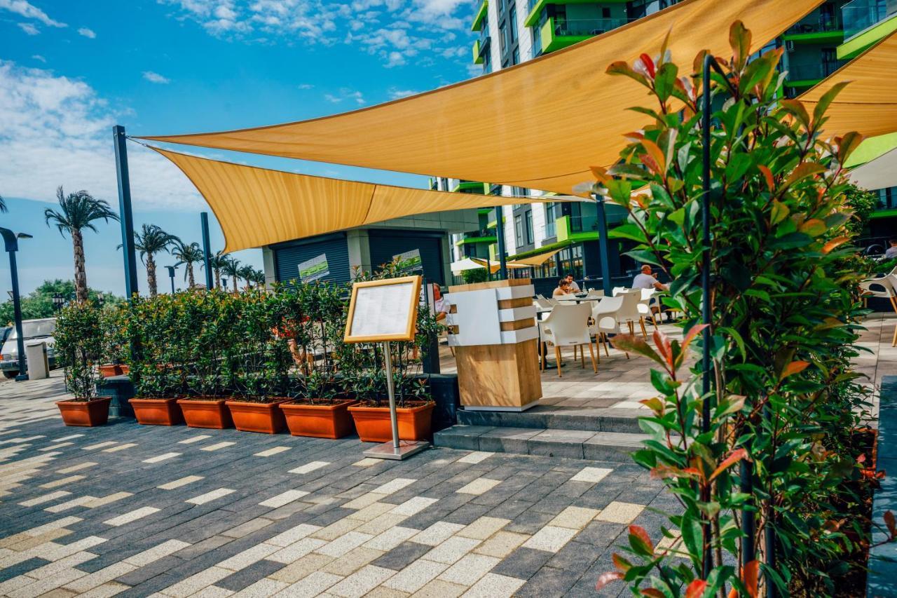 Sunfest Aparthotel Pool & Spa Mamaia Nord Năvodari Extérieur photo