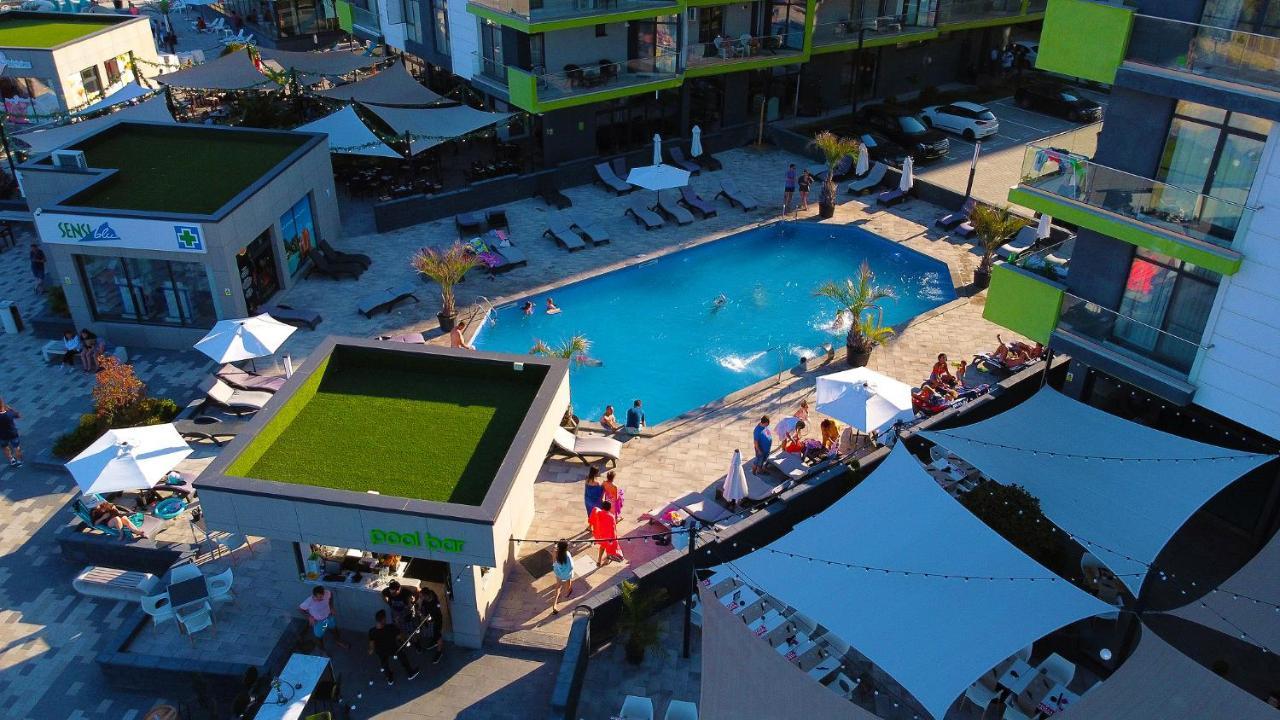 Sunfest Aparthotel Pool & Spa Mamaia Nord Năvodari Extérieur photo